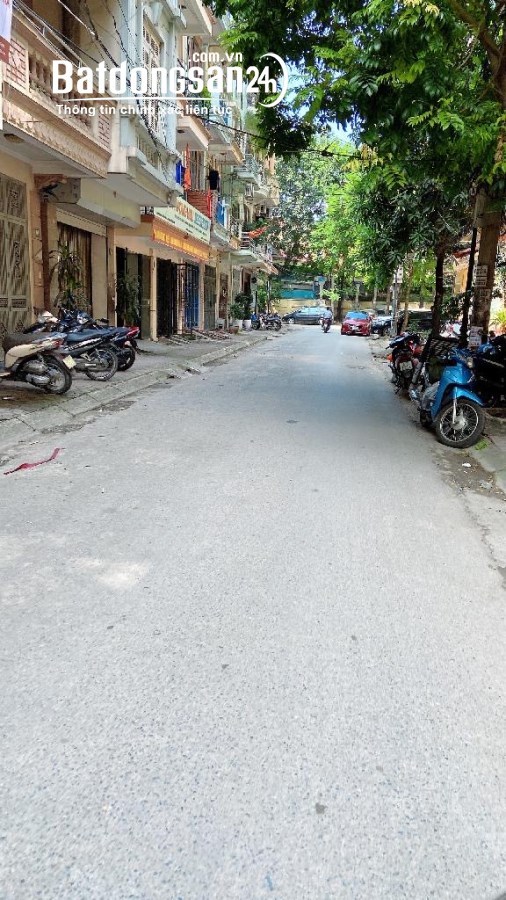 Rất hiếm: Bán gấp nhà phố Đông Quan - 80m - 4T - mt 5m - chỉ 14.3 tỷ