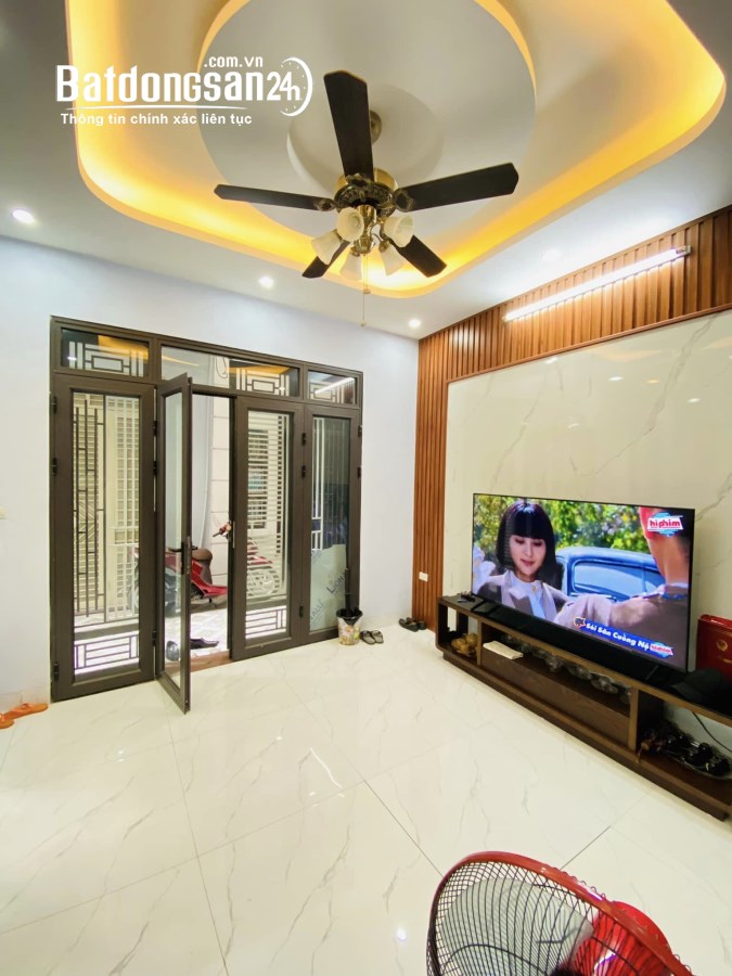 BÁN GẤP CĂN NHÀ MỚI TINH NGÃ TƯ LÊ DUẨN 35M2 X 5 TẦNG_THOÁNG SÁNG_5.4TỶ.