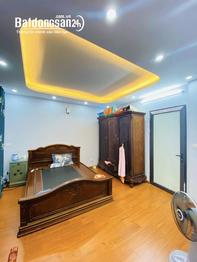 BÁN GẤP CĂN NHÀ MỚI TINH NGÃ TƯ LÊ DUẨN 35M2 X 5 TẦNG_THOÁNG SÁNG_5.4TỶ.