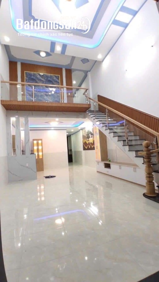 Cần bán nhà gác lửng 2p ngủ,2 tolet Đường Huỳnh Văn Nghệ
