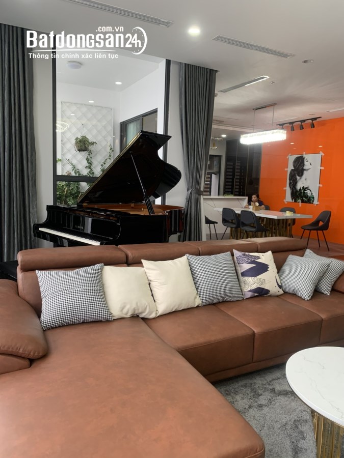 Cho thuê căn penthouse S2 Vinhomes Skylake 170m2, 3PN, đủ đồ chỉ việc vào ở -