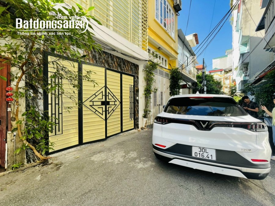 BÁN NHÀ PHỐ NGUYỄN KHANG-CẦU GIẤY-KINH DOANH-Ô TÔ VÀO NHÀ– 41M2 – 5 TẦNG - 12.9 TỶ