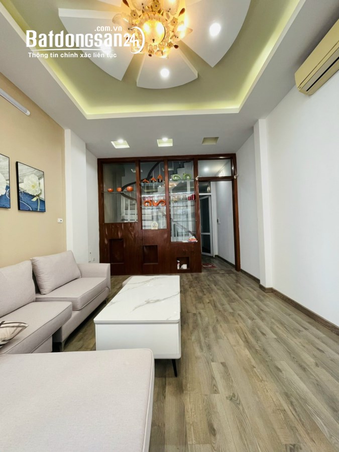 BÁN NHÀ PHỐ NGUYỄN KHANG-CẦU GIẤY-KINH DOANH-Ô TÔ VÀO NHÀ– 41M2 – 5 TẦNG - 12.9 TỶ