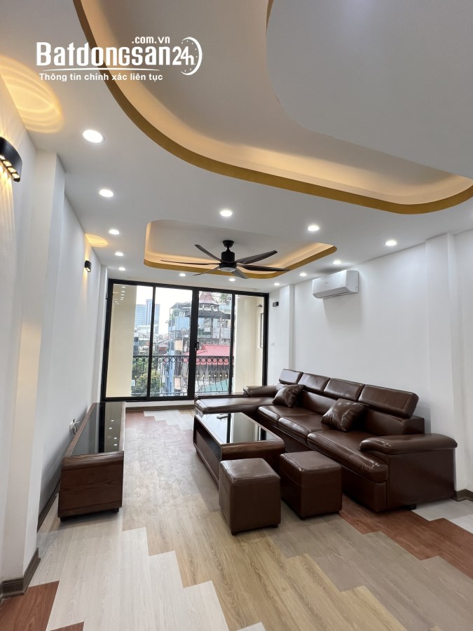 Cho thuê nhà xây mới, full đồ, TM, ô tô, KD Huỳnh Thúc Kháng Đống Đa 43mx 7T giá 45tr