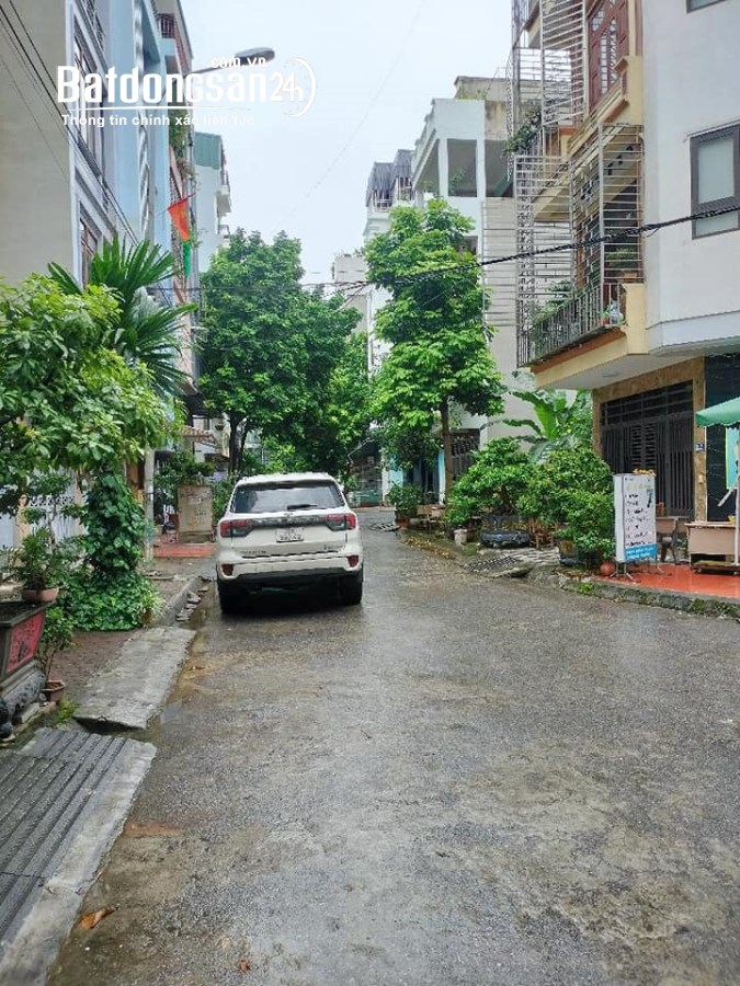 CHỦ CẦN BÁN GẤP LIỀN KỀ DỌC BÚN 1 PHÂN LÔ VỈA HÈ Ô TÔ TRÁNH DT 50M 5 TẦNG 