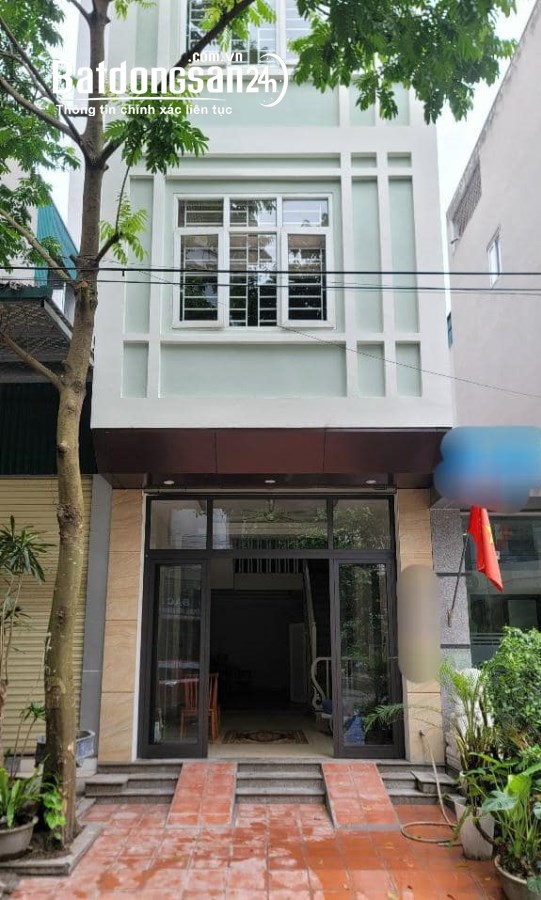 CHỦ CẦN BÁN GẤP LIỀN KỀ DỌC BÚN 1 PHÂN LÔ VỈA HÈ Ô TÔ TRÁNH DT 50M 5 TẦNG 