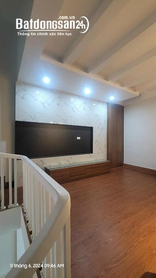 CHỦ CẦN BÁN GẤP LIỀN KỀ DỌC BÚN 1 PHÂN LÔ VỈA HÈ Ô TÔ TRÁNH DT 50M 5 TẦNG 