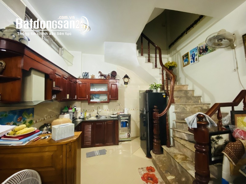 Chủ bán nhanh nhà Nguyễn Văn Trỗi 30m2, 4 tầng, 5MT chỉ 4 tỷ