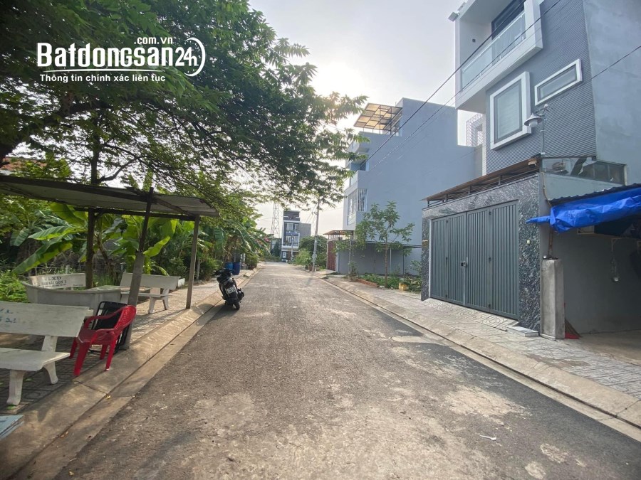 Lô đất 59m2, giáp ranh Đông Tăng Long, đường 8m, giá siêu ngộp
