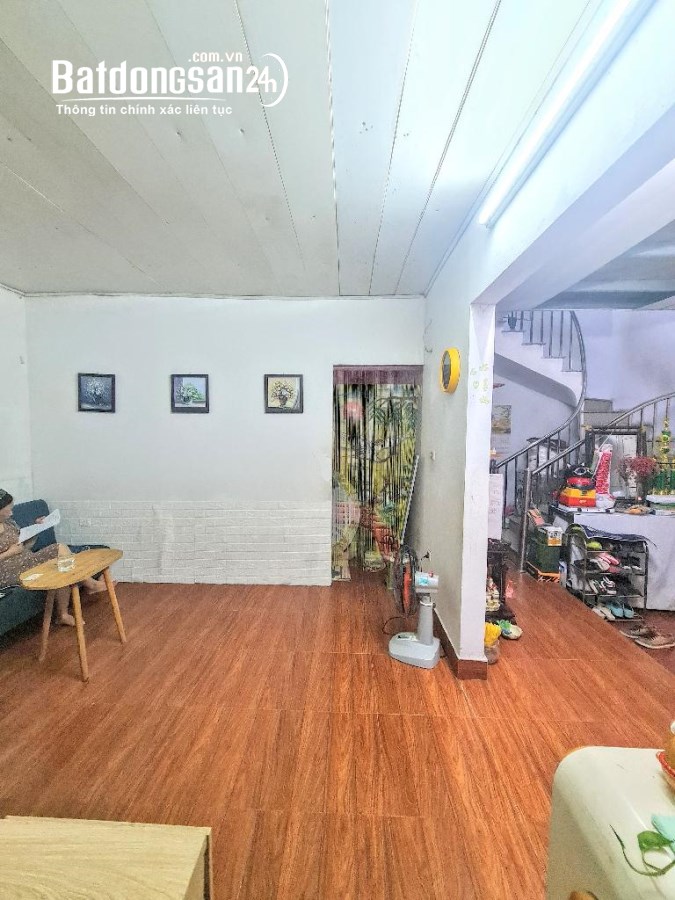 Siêu Hiếm Nhà Mai Hương, Hai Bà Trưng, 60m2, SÁT PHỐ - Ô TÔ – MẶT TIỀN 6M – 8.55 TỶ 