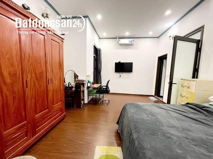  BÁN NHÀ PHỐ TAM KHƯƠNG . DT42M + 3TẦNG + GIÁ 7,189 TỶ.