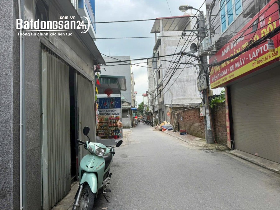 Bán đất trung tâm Trâu Quỳ-Ngõ to Ngô Xuân Quảng oto thông 100m2 mt4.5m.0982852808
