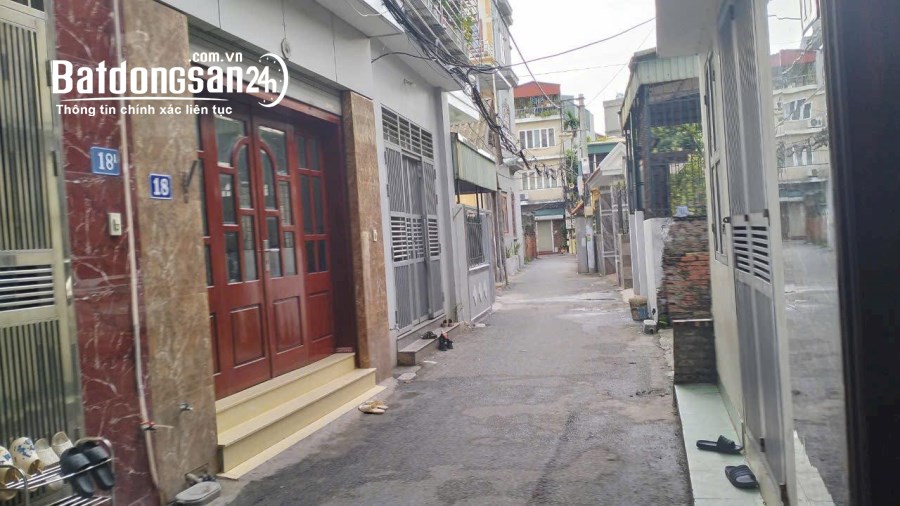 Bán đất trung tâm Trâu Quỳ-Ngõ to Ngô Xuân Quảng oto thông 100m2 mt4.5m.0982852808