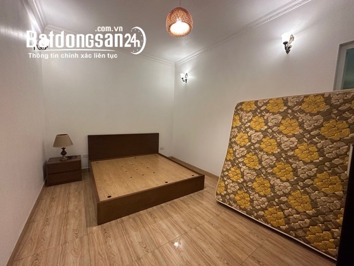 Bán nhà phố Đại Cồ Việt 42m2, 2T, MT4.1m ô tô dừng đỗ gần Công Viên Thống Nhất