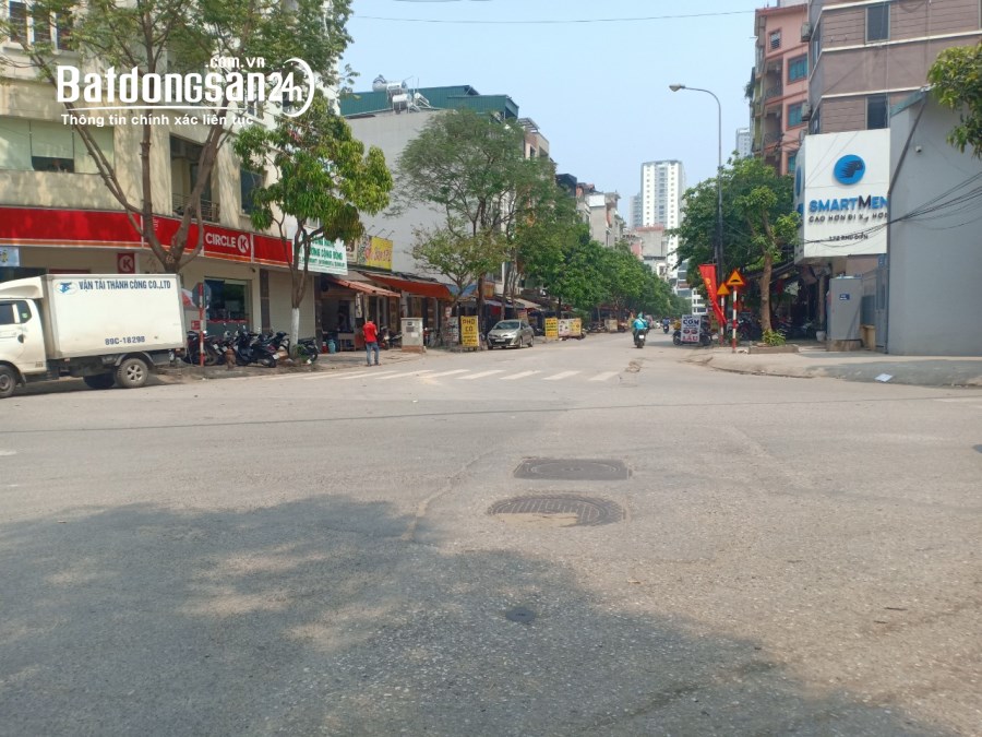 Bán nhà mặt phố Phú Diễn, khu trung tâm,kinh doanh:85m2*4 tầng*giá tốt. lh 0382.703.2