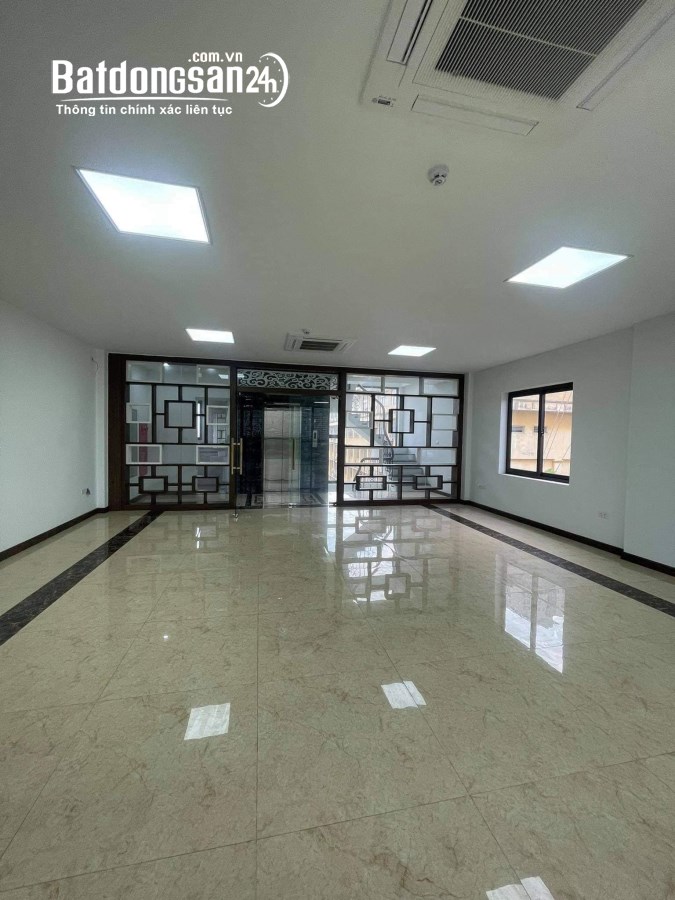Bán nhà mặt phố Đường Khuất Duy Tiến, Phường Thanh Xuân Trung, Quận Thanh Xuân