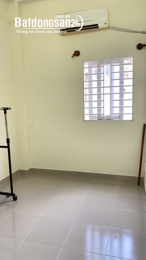 Quận 10, còn 1p cho thuê, khu thoáng mát, máy lạnh, toilet riêng trong phòng..