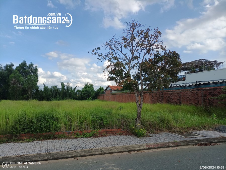 Bán 530,8m2 đất mặt sông Đảo Kim Cương Quận 9, 12x45m mặt sông 180m2 thổ cư giá 22 Tỷ