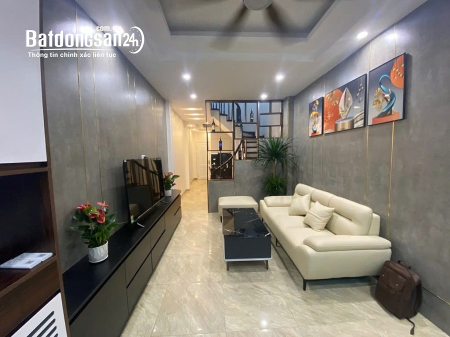 CỰC PHẨM NHÀ ĐỘI NHÂN - 5 TẦNG 6 NGỦ - 41M2 - P/L OTO TRÁNH - 2 THOÁNG - 10.2 TỶ 