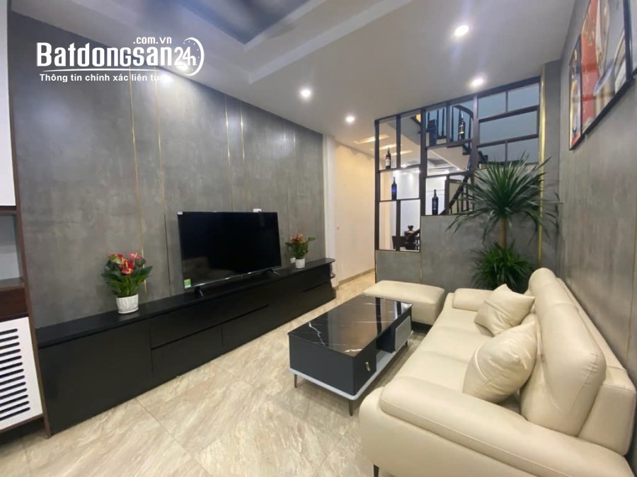 CỰC PHẨM NHÀ ĐỘI NHÂN - 5 TẦNG 6 NGỦ - 41M2 - P/L OTO TRÁNH - 2 THOÁNG - 10.2 TỶ 
