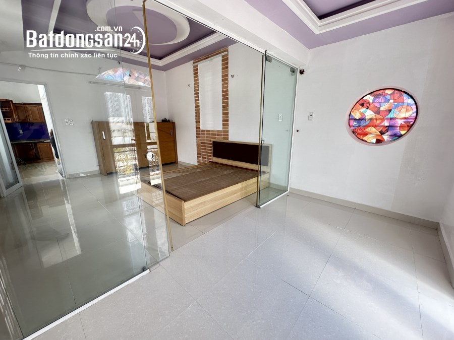Cho thuê căn hộ chung cư Đường Huỳnh Tấn Phát, Phường Tân Phú, Quận 7