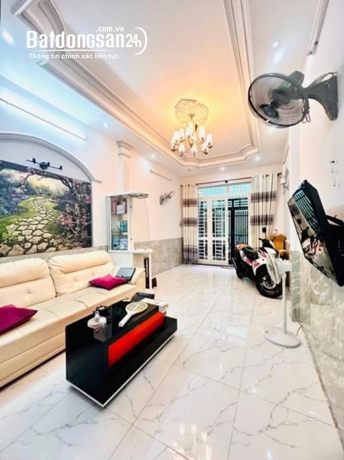 Nhà 4 tầng x 30m2 - Lô gốc - Nguyễn Đình Chiểu, Q.3 - Hẻm 5m - Gần chợ Vườn Chuối