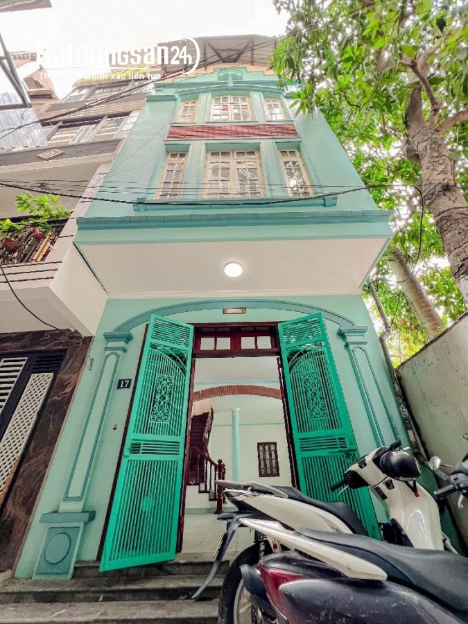 BÁN GẤP NHÀ ĐỘI NHÂN, Ô TÔ ĐỖ CỬA, TIỆN ÍCH ĐẦY ĐỦ, CHỈ 8 TỶ, MUA NGAY!!!