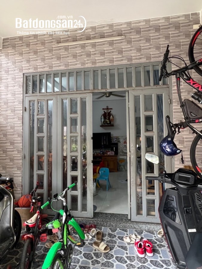 Nhà Hẻm đường Tam Châu 100m2, 2 tầng, sẵn 3 phòng trọ, giá tốt chỉ 4,5 tỉ