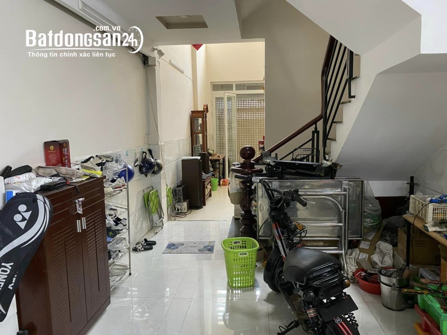 Bán nhà Đường Phạm Phú Thứ, Phường 4, Quận 6