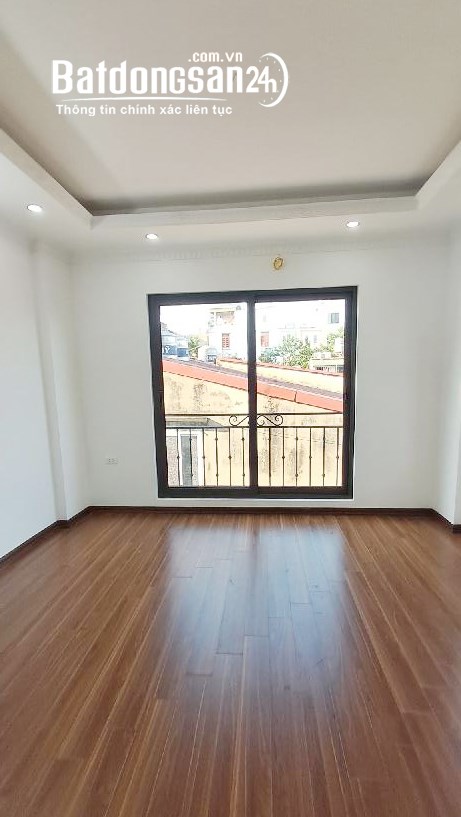 Bán nhà Dương Lâm 35m2 5 tầng, Cạnh THCS Văn Quán, ngõ nông 5.8 tỷ.