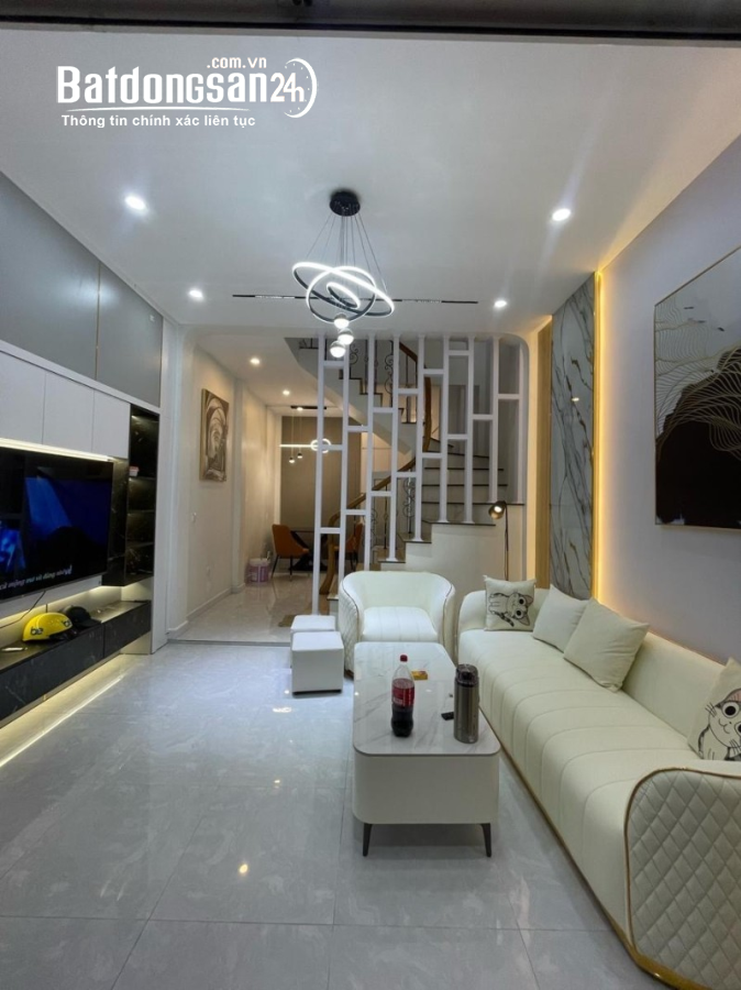 Chủ bán nhanh nhà phố La Thành 40m2, 4 tầng, 4MT chỉ 5 tỷ