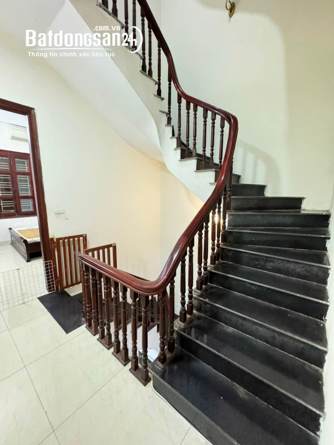  MẶT NGÕ THÔNG-ÔTÔ ĐỖ CỬA-2 THOÁNG-KINH DOANH NHỎ-60M 5T 11xTỶ HỒNG HÀ HOÀN KIẾM