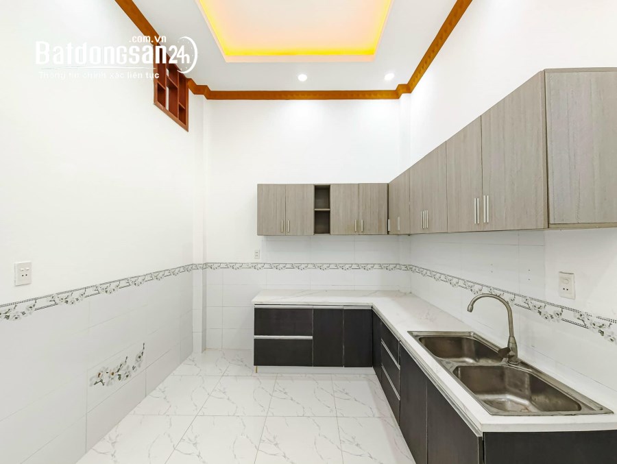 LÊ VĂN QUỚI Đ SỐ 14 BÌNH TÂN ➖️ 38M2 ➖️ 4 ✖ 9.5 ️ 3 TẦNG GIÁ 4.28 TỶ