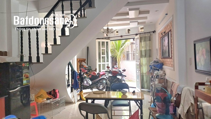 Gấp bán Trần Quý Cáp, Bình Thạnh, 2 tầng BTCT, 4 PN, 60m2 (4x15), nhỉnh 5 tỷ