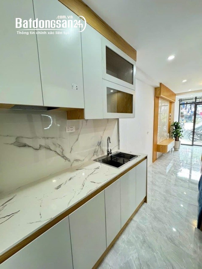 NHÀ ĐẸP Ở NGAY-TẬP THỂ T1-LÊ GIA ĐỊNH-36M 2xTỶ-ÔTÔ ĐỖ CỬA-GẦN CHỢ GIỜI-KINH DOANH