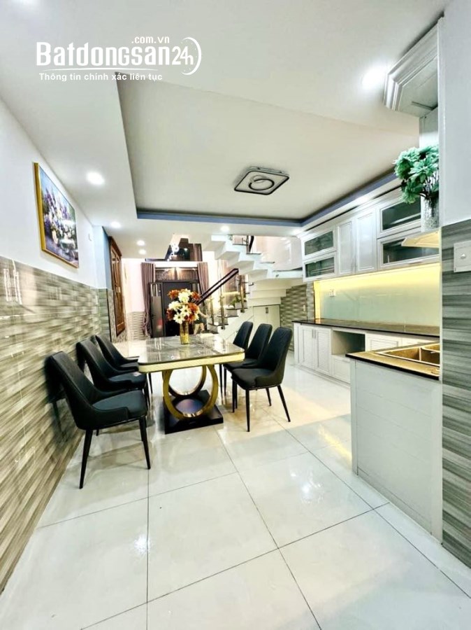 Bán chia tài sản, 4 tầng,5PN, 65m2,HXH1 Lý Chính Thắng,Quận 3, Ở/cho thuê,14.6 TỶ