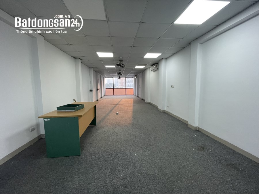 Bán tòa nhà Building mặt đường Khuất Duy Tiến, DT: 107m x8 tầng thang máy thông sàn