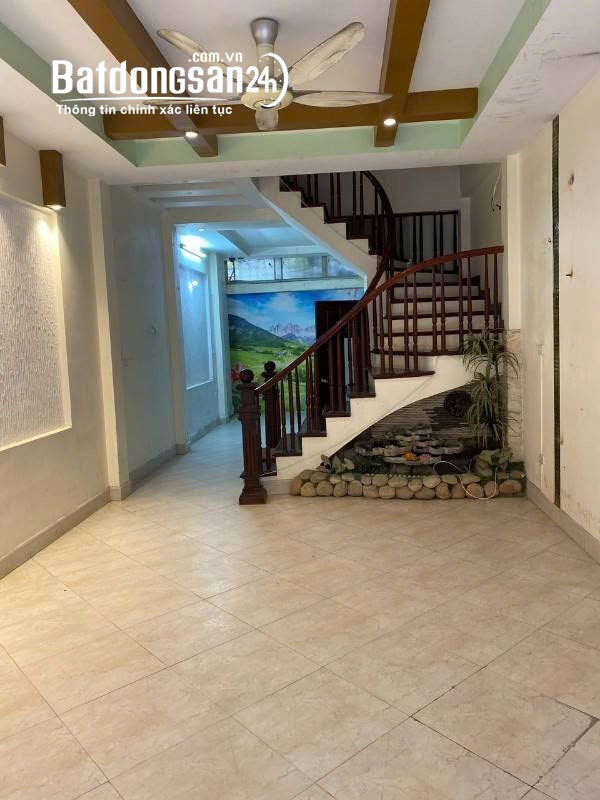 Cho thuê nhà ngõ ô tô Thái Hà, Đống Đa 50m x 5T - 7 phòng giá 24tr, KD đa dạng