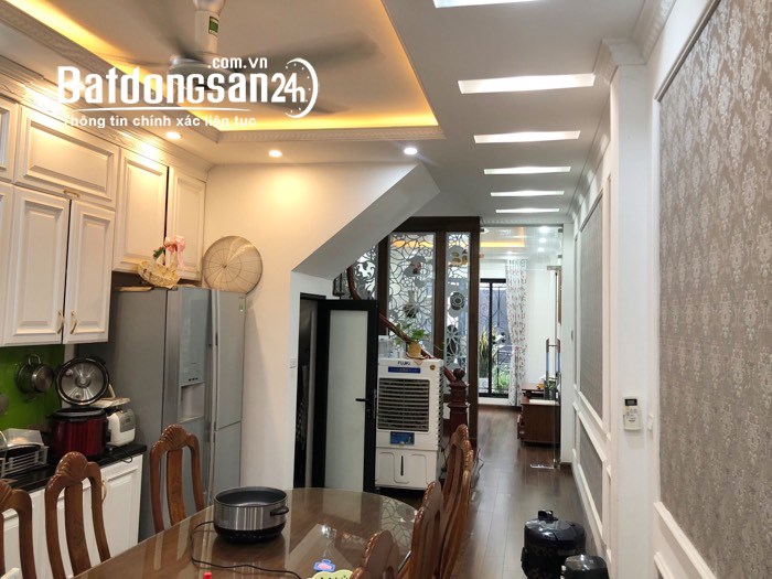 Bán nhà Văn Quán 44m2 5 tầng, 2 thoáng, ô tô, kinh doanh 9.5 tỷ.