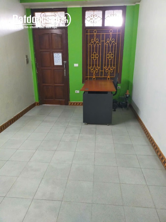 Cho thuê nhà ở Nguyễn Chí Thanh, Đống Đa 20mx 4T - 3 phòng giá 8 triệu