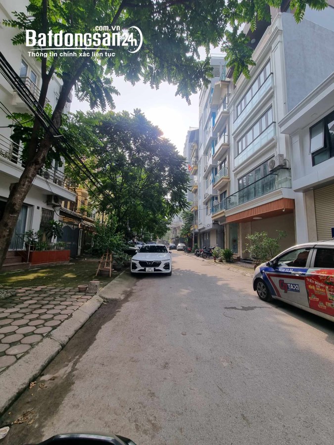 Bán nhà ngõ 36 Giang Văn Minh 90m2, 5T, MT4.8m vỉa hè ô tô kinh doanh hiếm Ba Đình
