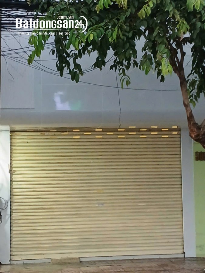 Cho thuê nhà mặt phố Đường Cách Mạng Tháng Tám, Phường 11, Quận 3