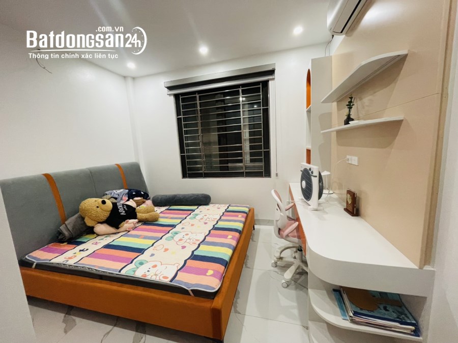 bán nhà 5.5 tầng Lai Xá. P.lô, ô tô tránh, vỉa hè rộng: DT75m2* Đường 10m*Tổng 412 m2