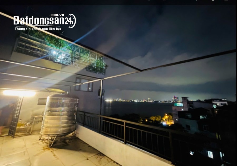 Bán nhà phố Nguyễn Đình Thi 30m2, 5 tầng ô tô dừng đỗ 24/24 tầng thượng view Hồ Tây 
