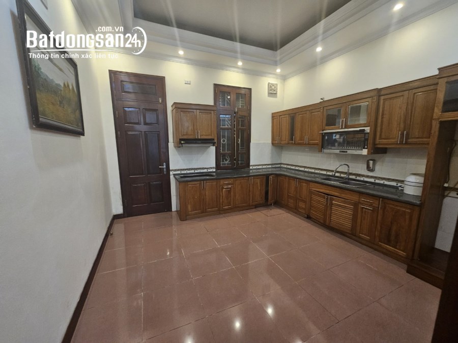 Cho thuê nhà ngõ ô tô Kim Giang, Hoàng Mai 75m x 5T - 6 phòng giá 22TR, kinh doanh VP