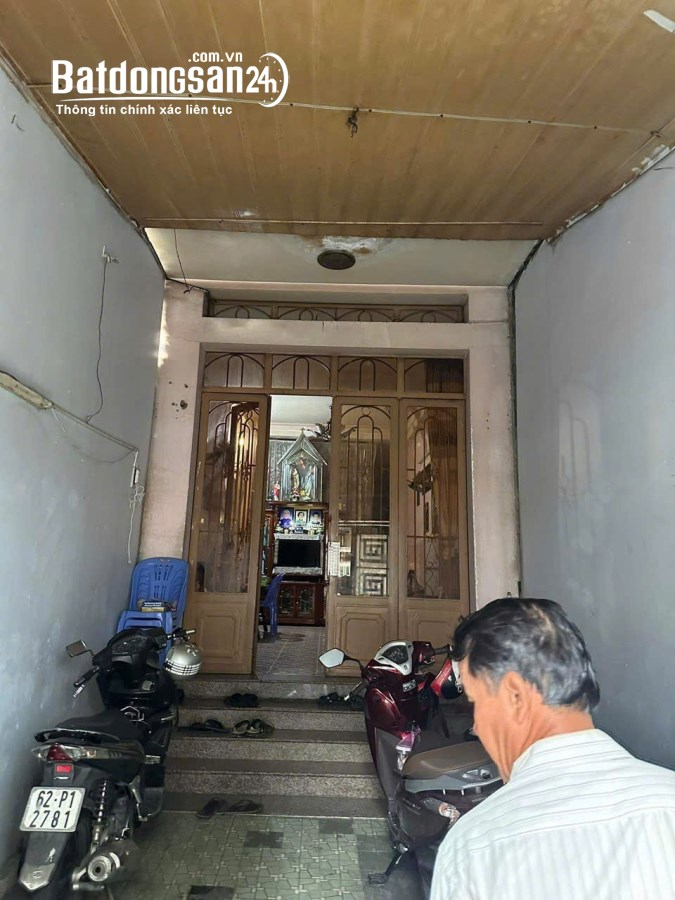 Nhà mặt tiền , 125m2 , 3 lầu , Bình Thạnh , giá 17.1 tỷ .