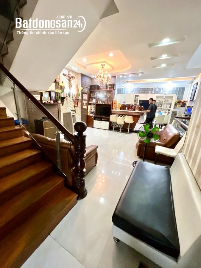 Ở&KD, 4 tầng, 54m2,ngang gần 5m, gần Nguyễn Văn Trỗi,Phú Nhuận,10.X TỶ