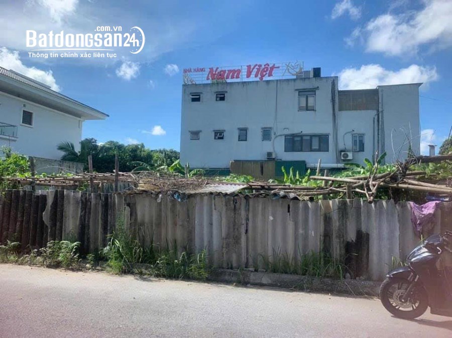 Bán đất thương mại dịch vụ mặt đường Trần Nguyên Đán, Thanh Bình, TP HD, 905m2, lô gó