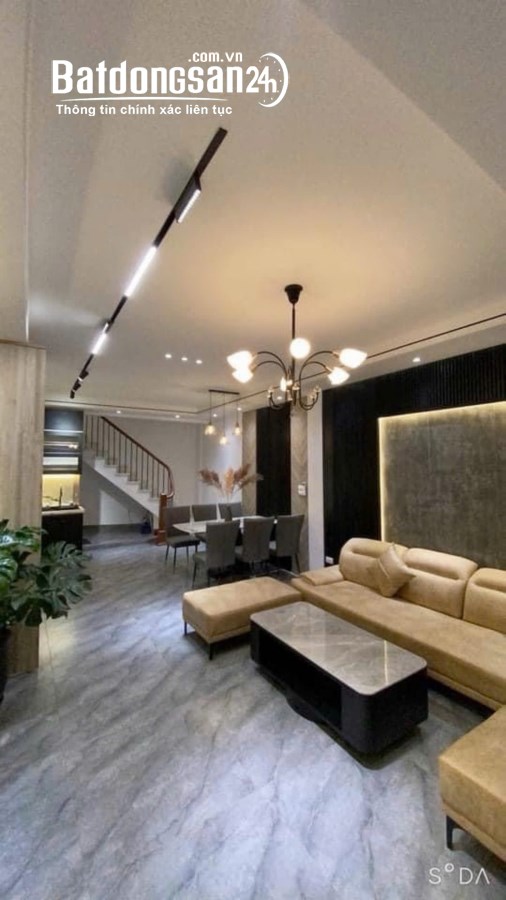 Đại Cồ Việt 45m2, 5T, MT4.5m đẹp long lanh giá 11.5 tỷ trung tâm quận Hai Bà Trưng