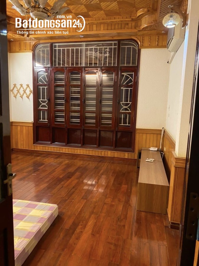 Cho thuê nhà ngõ ô tô, KD  Phan Văn Trường, Cầu Giấy 70m x 5T - 7 phòng giá 22 triệu